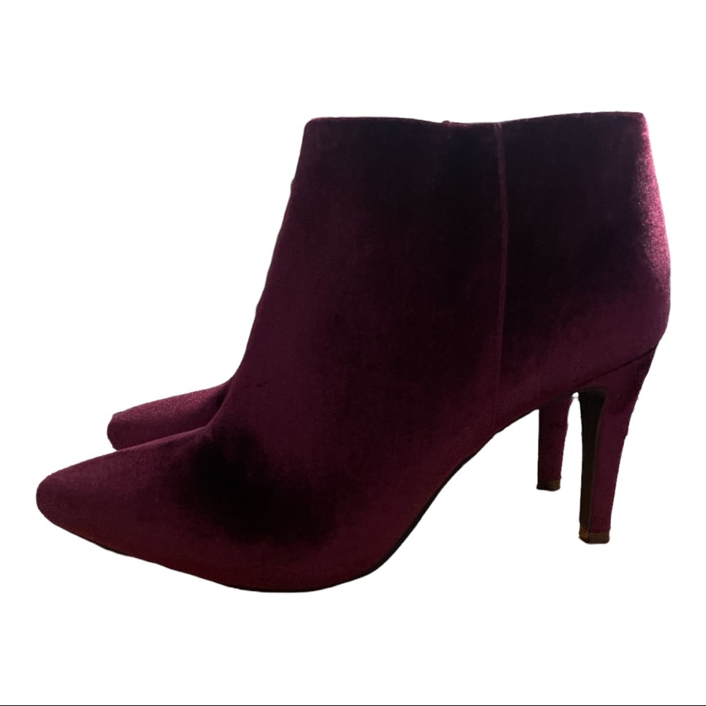 Old Navy Booties size 10
